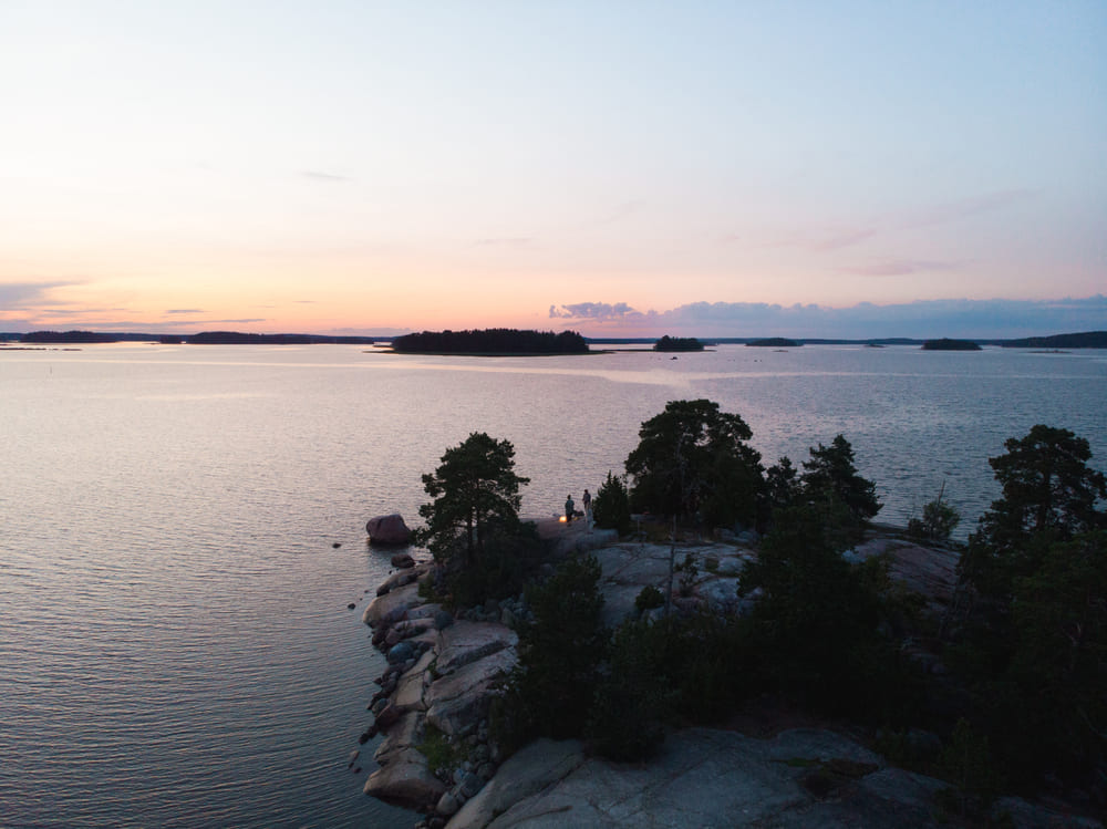 Auringonlasku saaristossa, kuva - Visit Porvoo