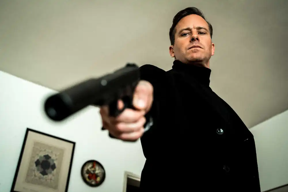 Armie Hammerin suuri paluu? Kohuohjaaja Uwe Boll paljastaa uuden elokuvansa salat ja näyttelijän comeback-suunnitelman