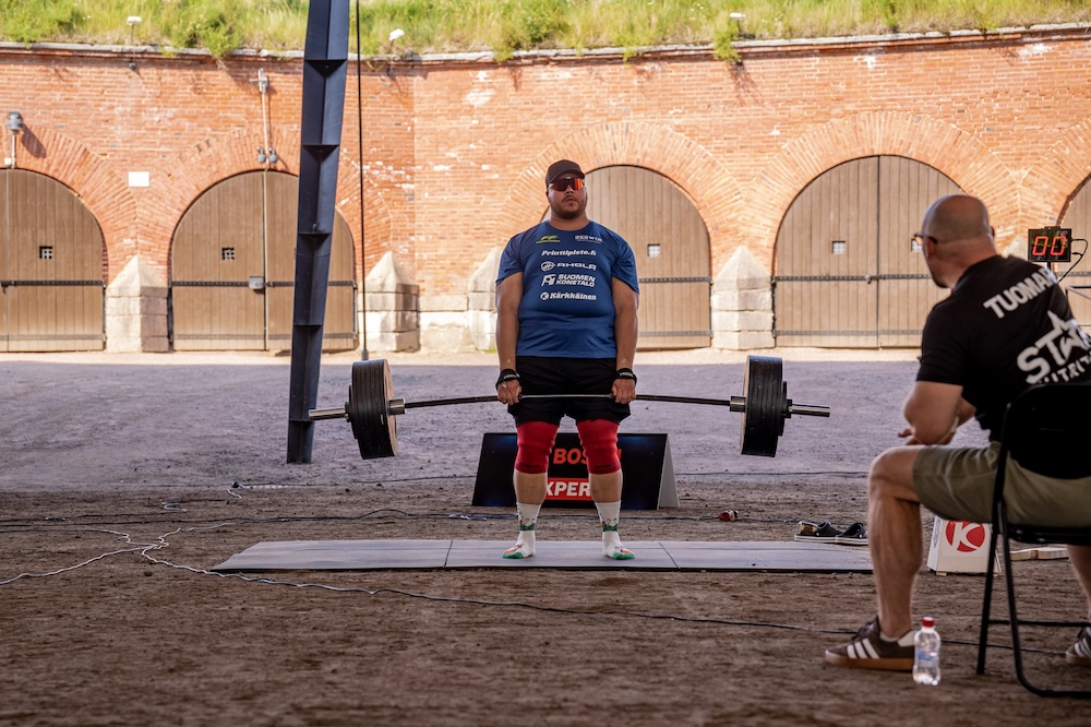Tuomas Lindroos nosti maastavedossa 340 kiloa